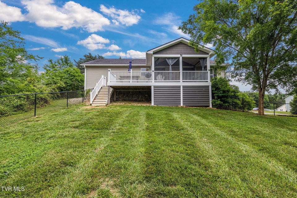 Photo #31: 355 Wayland Drive