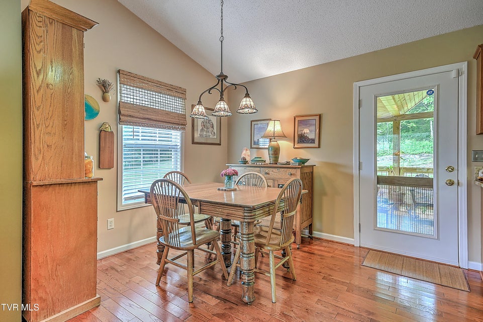 Photo #19: 231 Maple Ridge Drive
