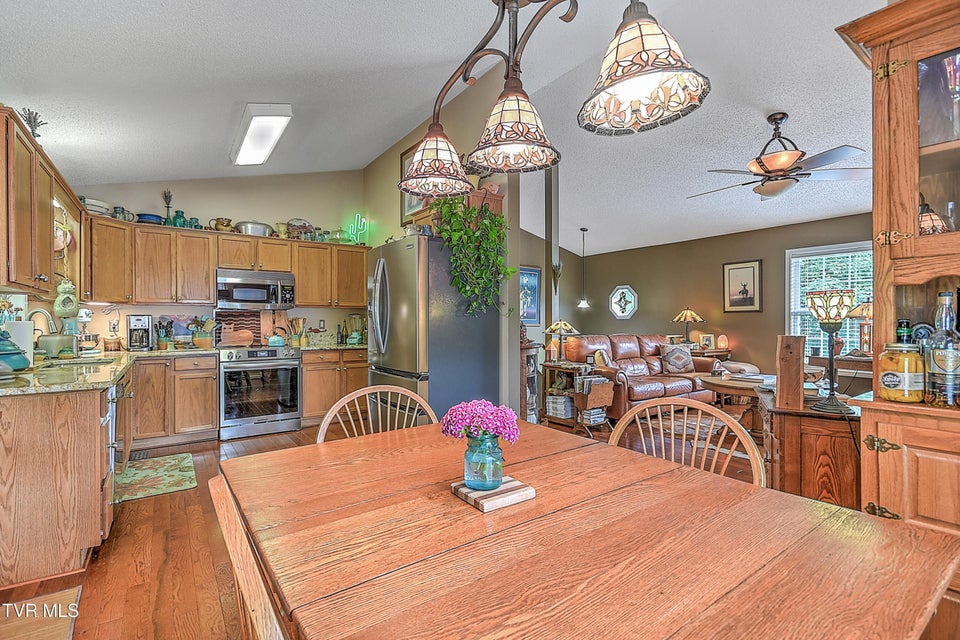 Photo #26: 231 Maple Ridge Drive