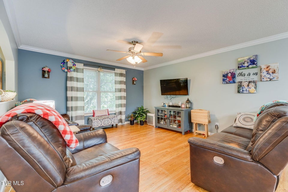 Photo #6: 5821 Seneca Drive