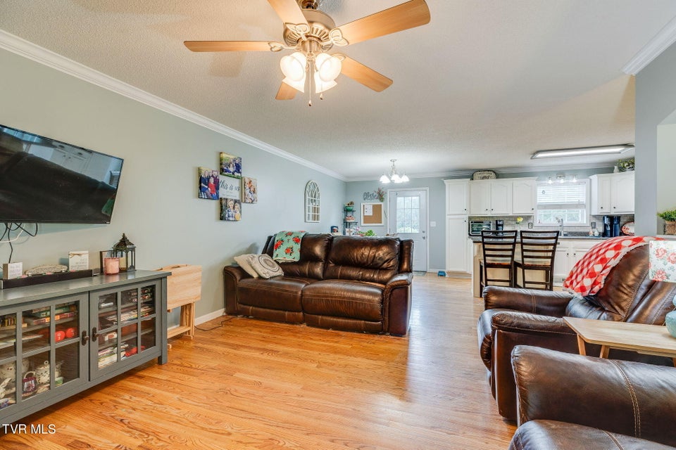 Photo #8: 5821 Seneca Drive