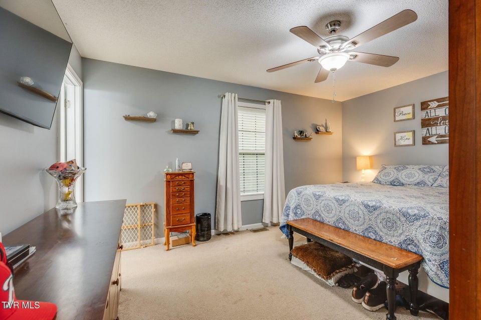 Photo #15: 5821 Seneca Drive