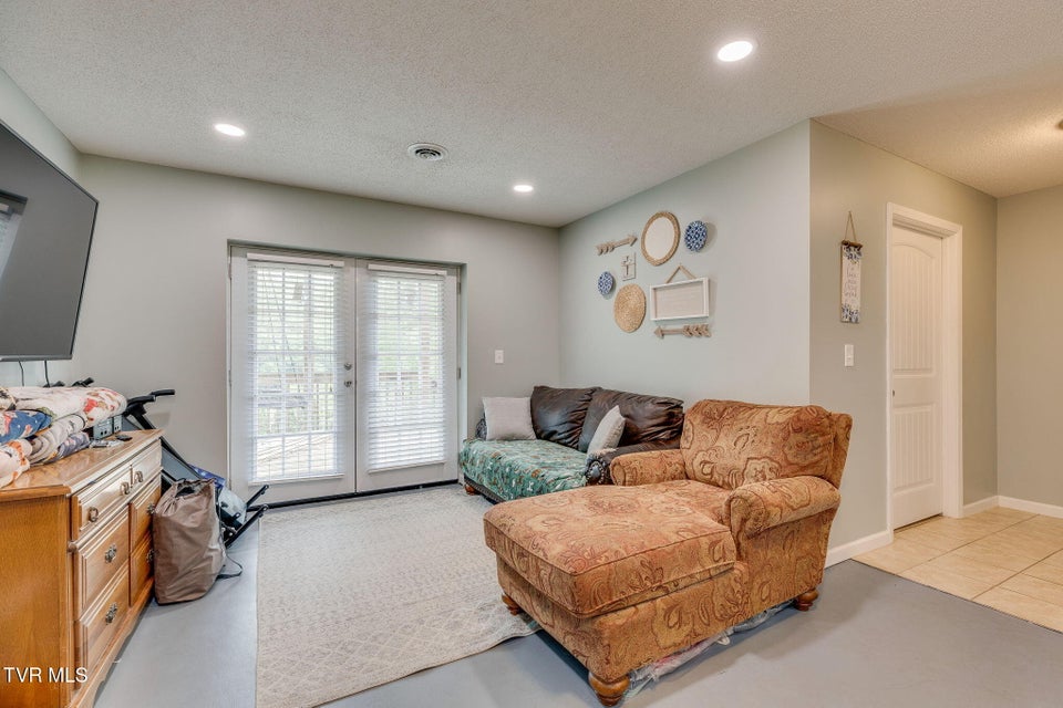 Photo #23: 5821 Seneca Drive