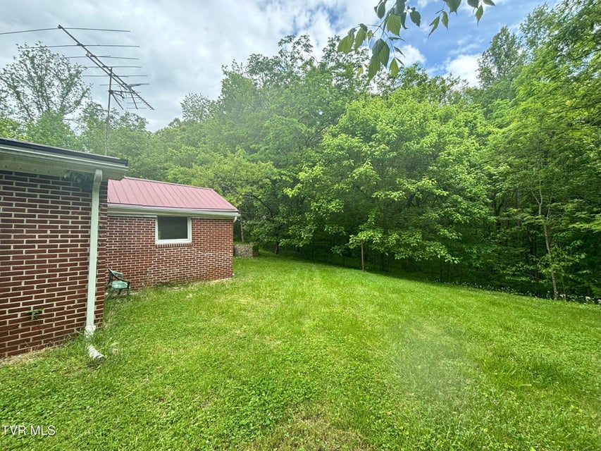 Photo #32: 3719 Red Hill Road