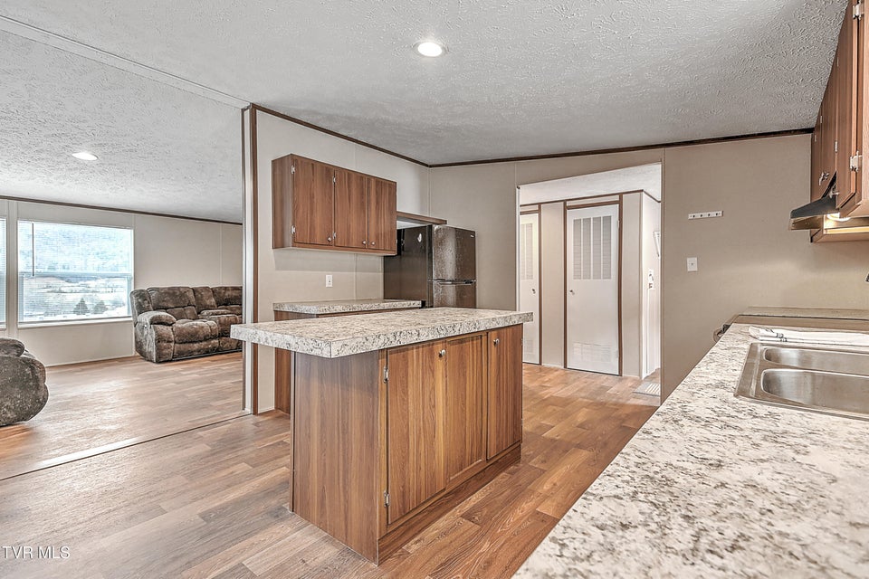 Photo #8: 3216 Unicoi Drive