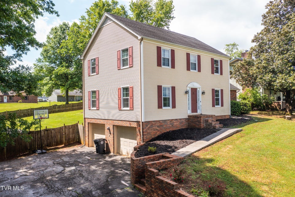 Photo #2: 1420 Ruthbrooke Drive