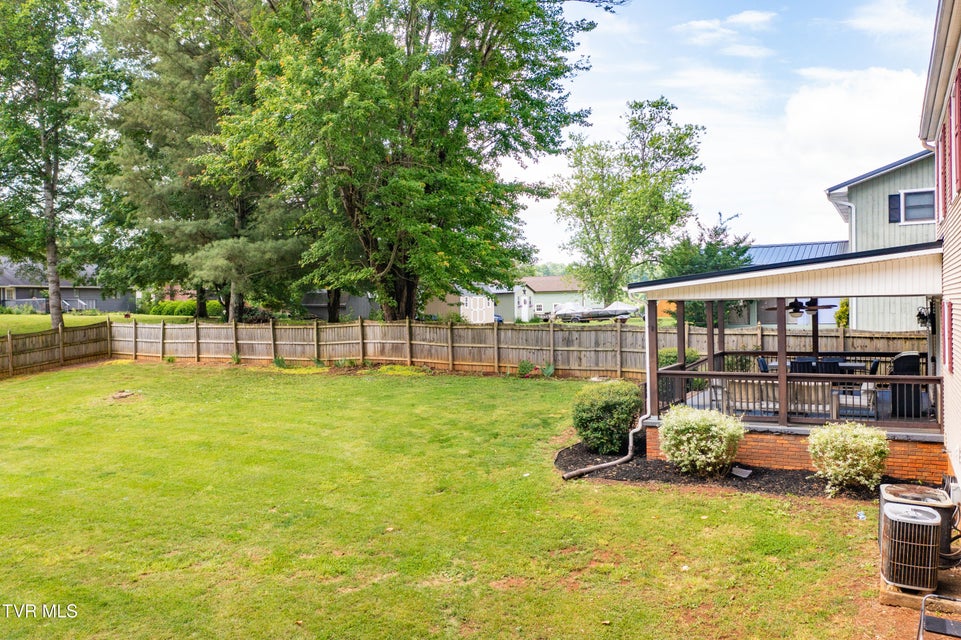 Photo #7: 1420 Ruthbrooke Drive