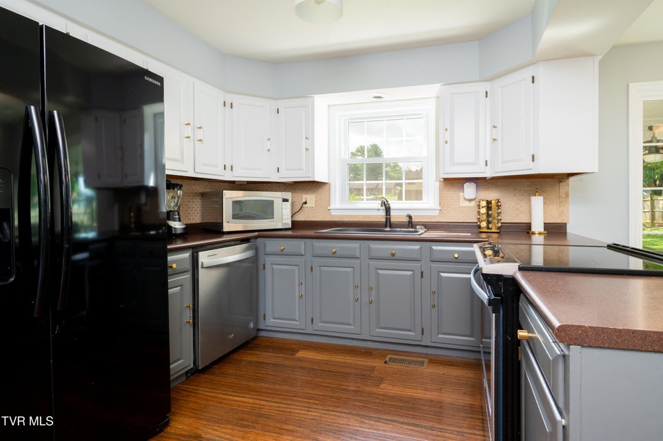 Photo #17: 1420 Ruthbrooke Drive