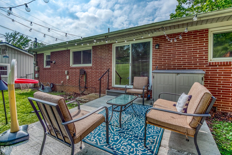 Photo #30: 963 Woodlawn Terrace