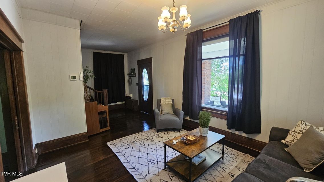 Photo #8: 736 The Terrace Street
