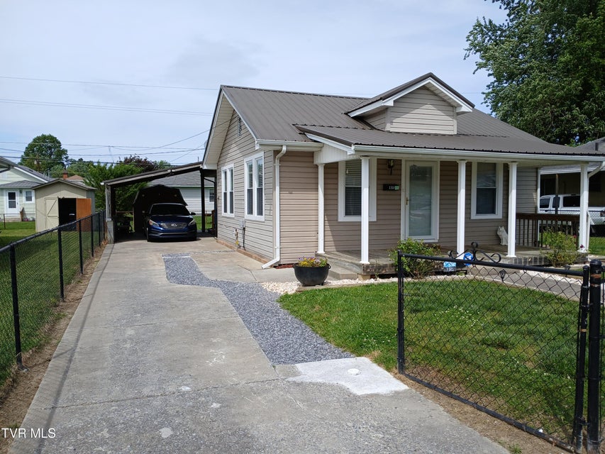 Photo #2: 1318 Willow Street