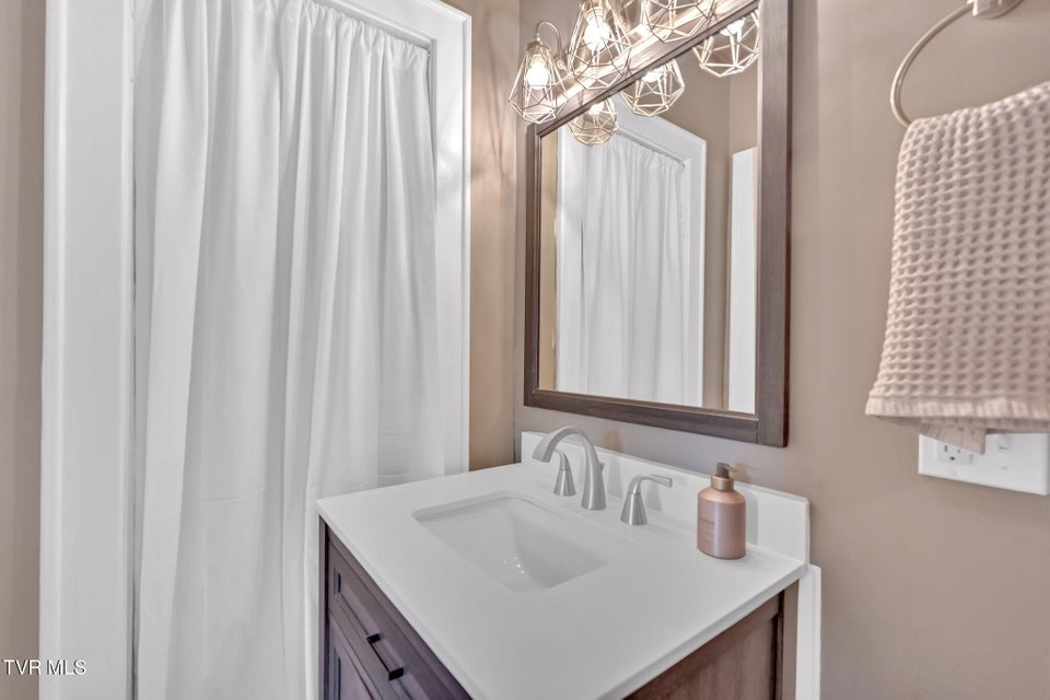 Photo #14: 112 Maplelawn Drive