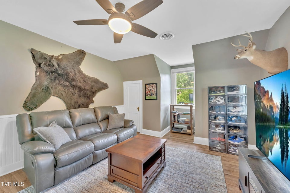 Photo #24: 112 Maplelawn Drive