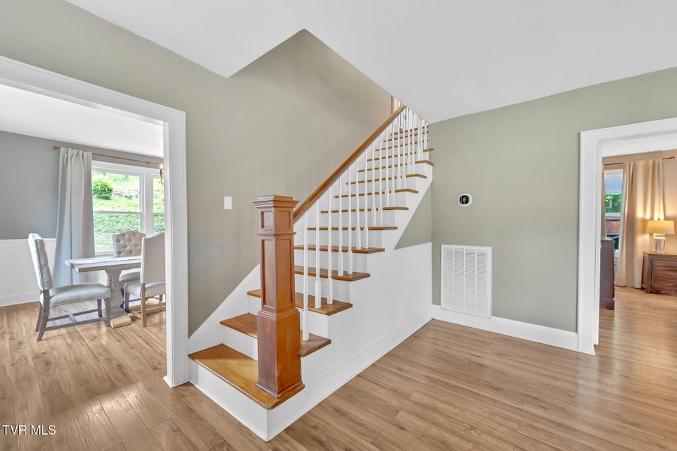 Photo #22: 112 Maplelawn Drive