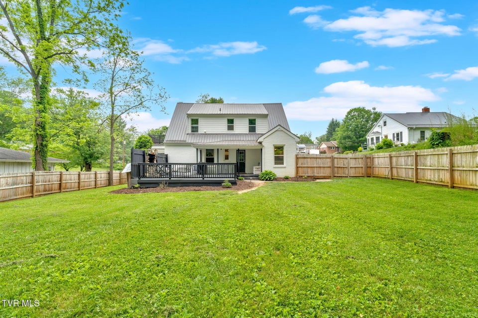 Photo #31: 112 Maplelawn Drive