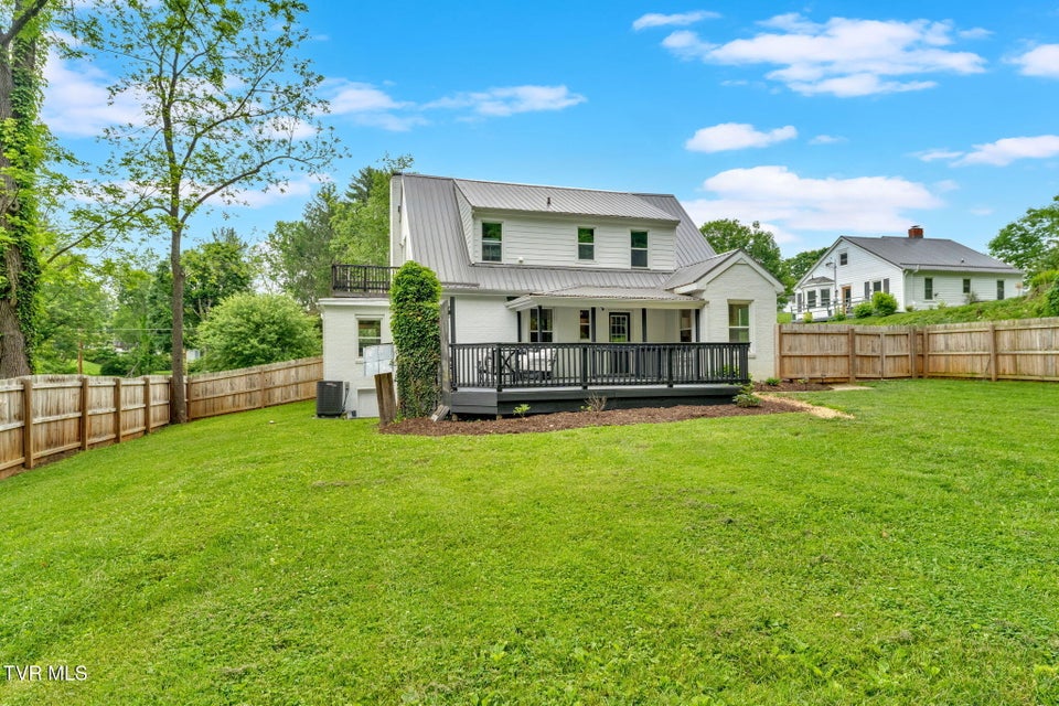 Photo #33: 112 Maplelawn Drive