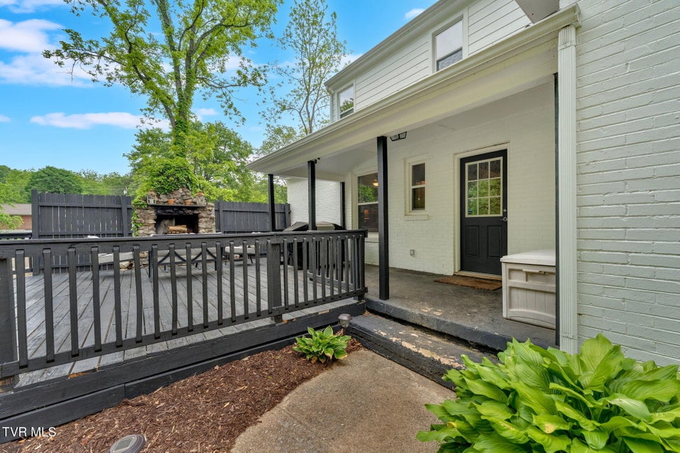 Photo #34: 112 Maplelawn Drive