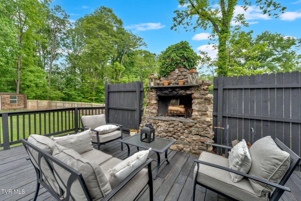 Photo #35: 112 Maplelawn Drive