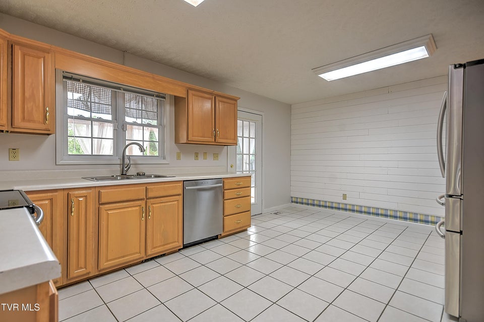 Photo #8: 189 Taylor Drive