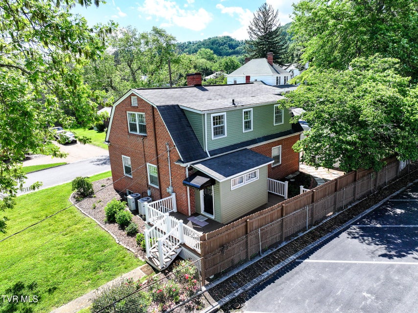 Photo #3: 108 Rogers Street