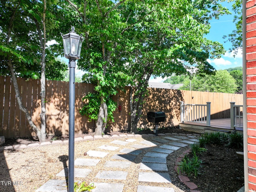 Photo #10: 108 Rogers Street
