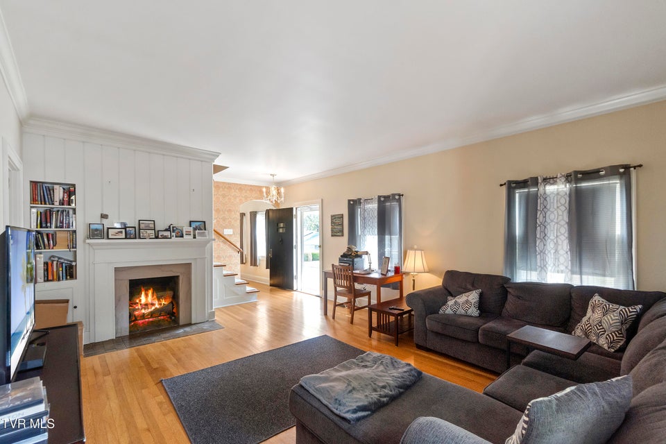 Photo #17: 108 Rogers Street