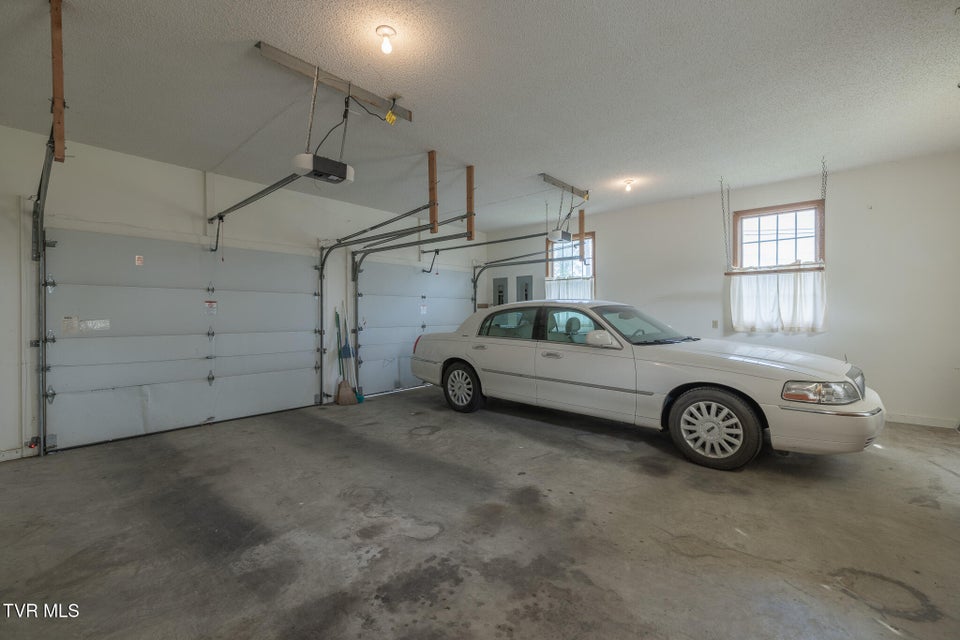 Photo #12: 144 Windmere Place
