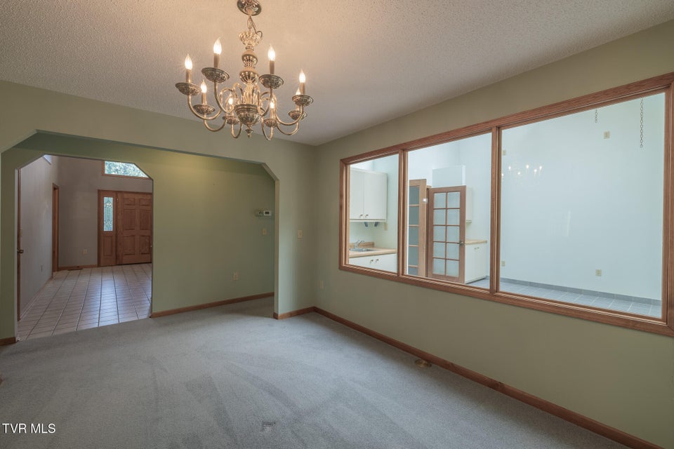 Photo #20: 144 Windmere Place