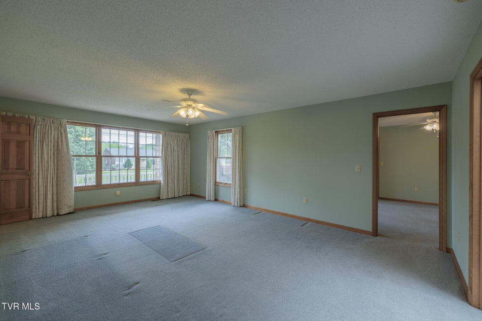 Photo #21: 144 Windmere Place