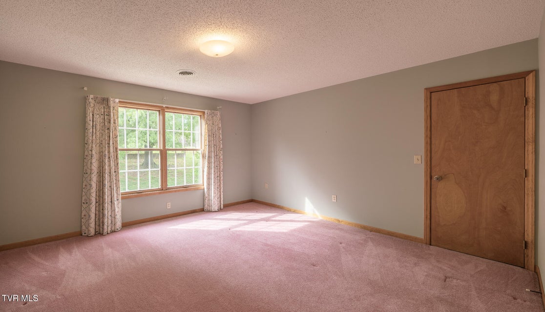 Photo #38: 144 Windmere Place