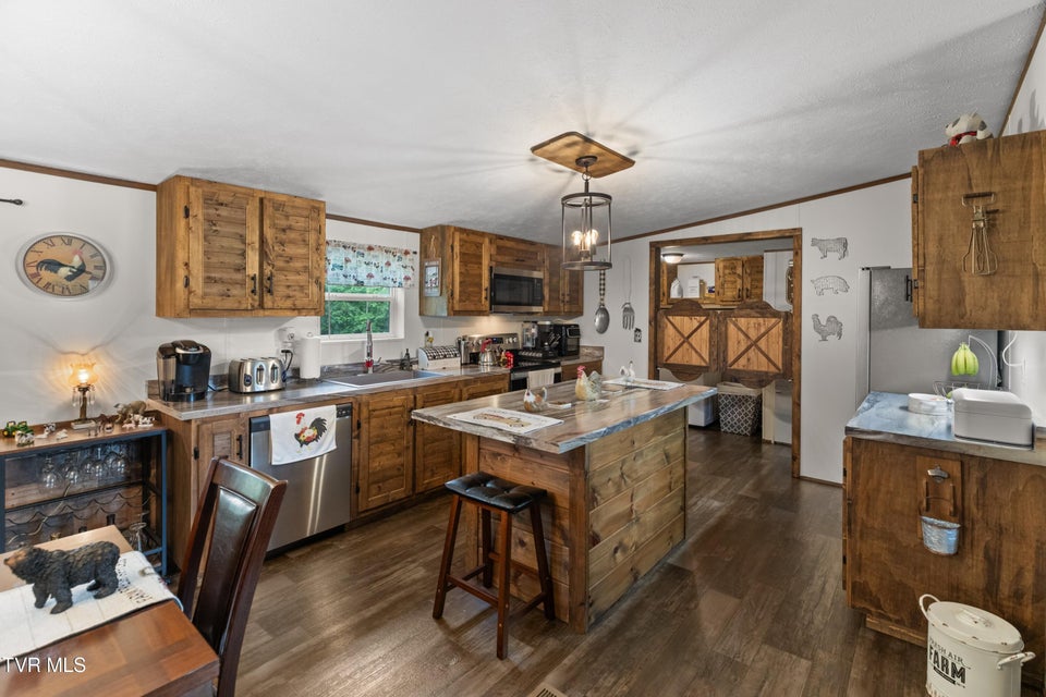 Photo #6: 154 New Salem Drive