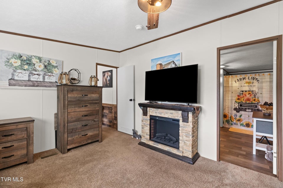 Photo #13: 154 New Salem Drive