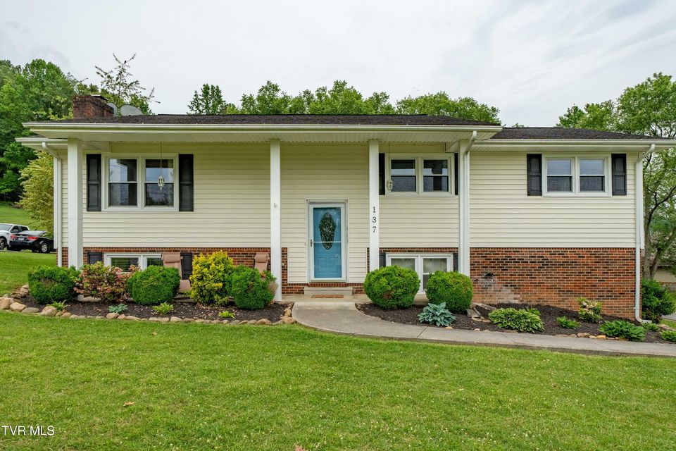 Photo #2: 137 Highland Road