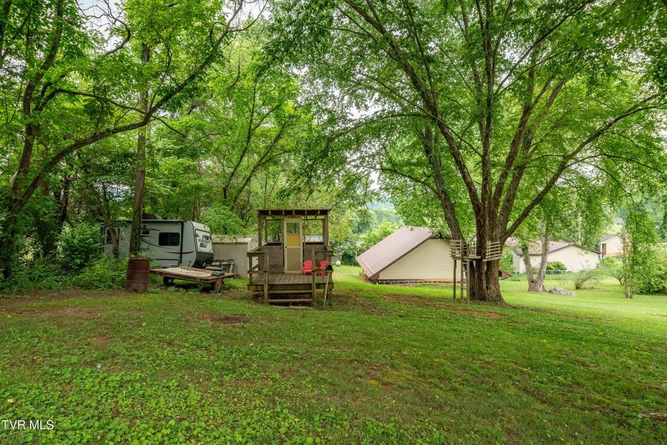 Photo #57: 137 Highland Road