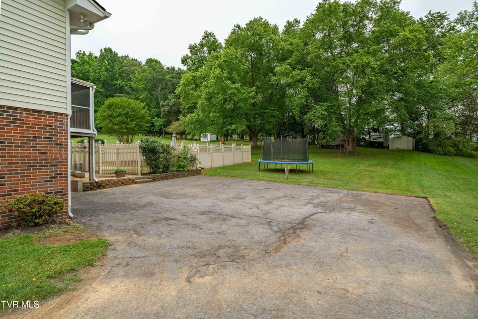 Photo #51: 137 Highland Road