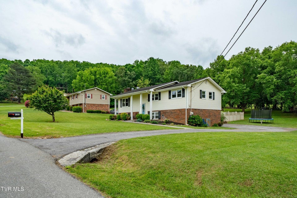 Photo #4: 137 Highland Road