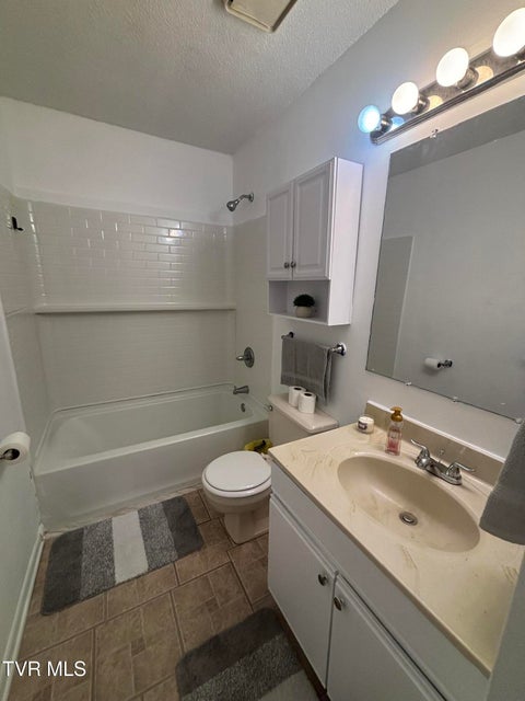 Photo #5: 182 Oakcrest Circle