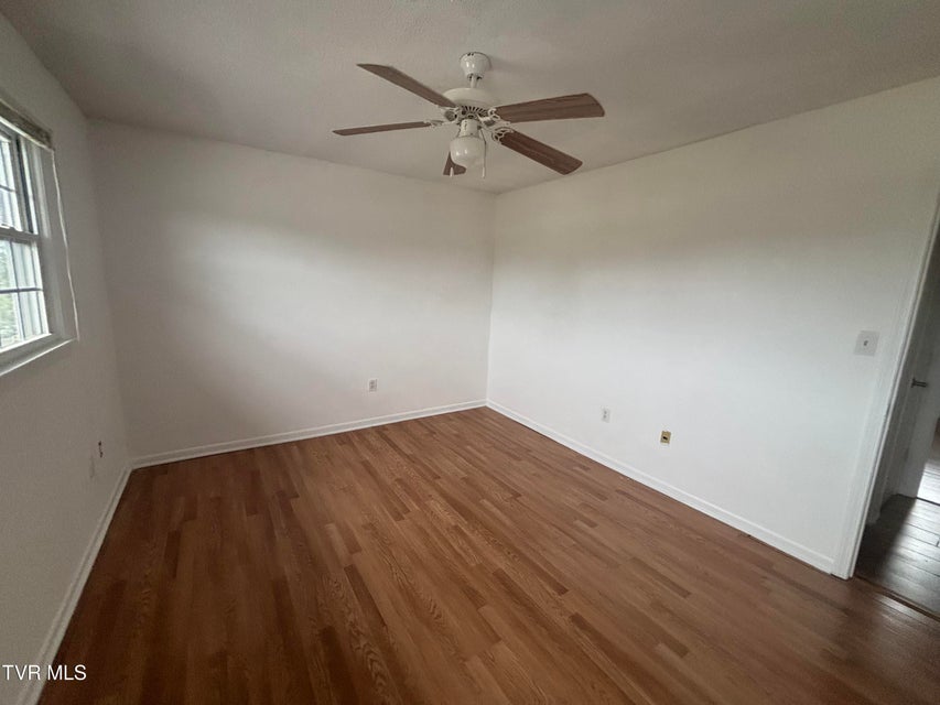 Photo #6: 182 Oakcrest Circle
