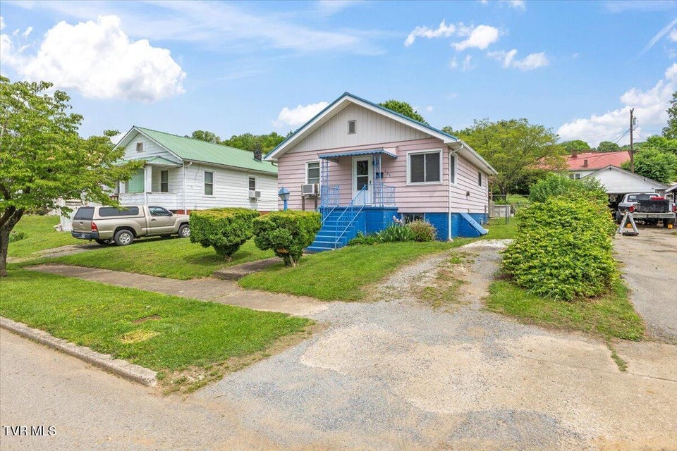 Photo #3: 648 Maple Ave Avenue