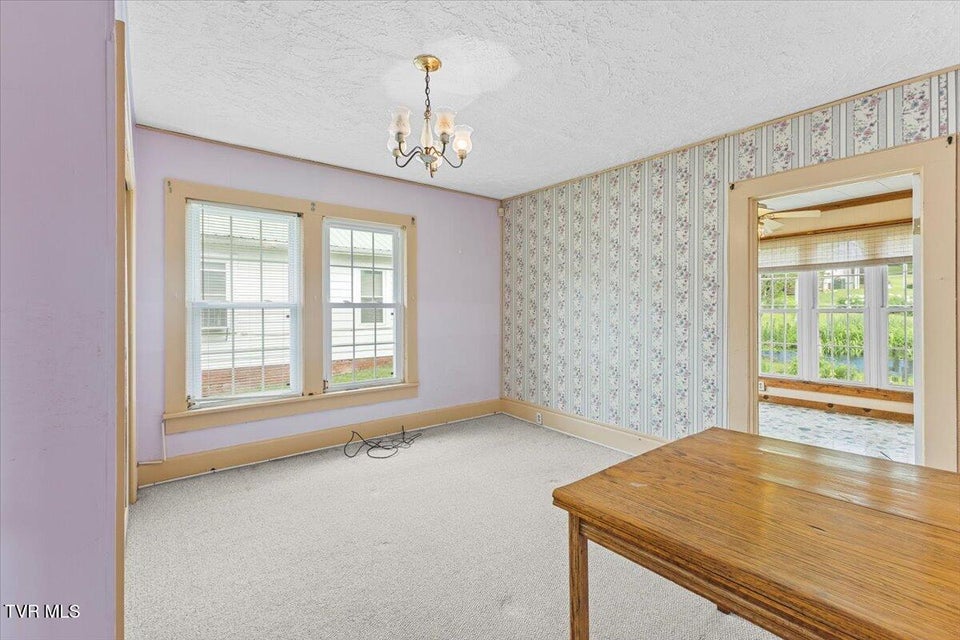 Photo #10: 648 Maple Ave Avenue