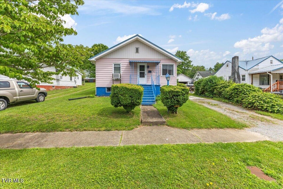 Photo #2: 648 Maple Ave Avenue