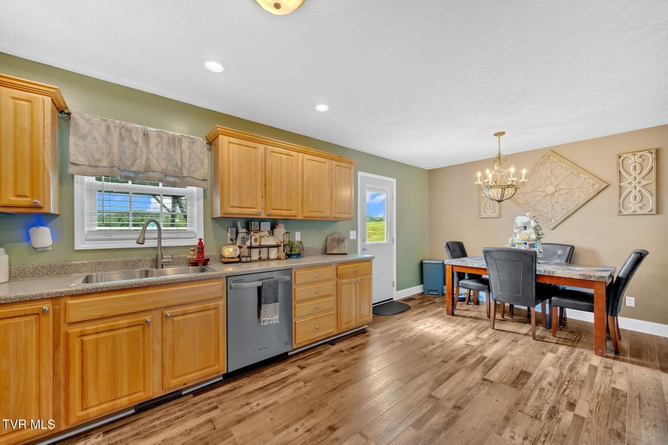 Photo #5: 61 Ridges Drive