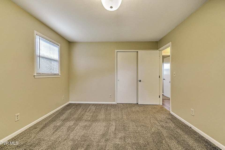 Photo #38: 126 Wilson Avenue