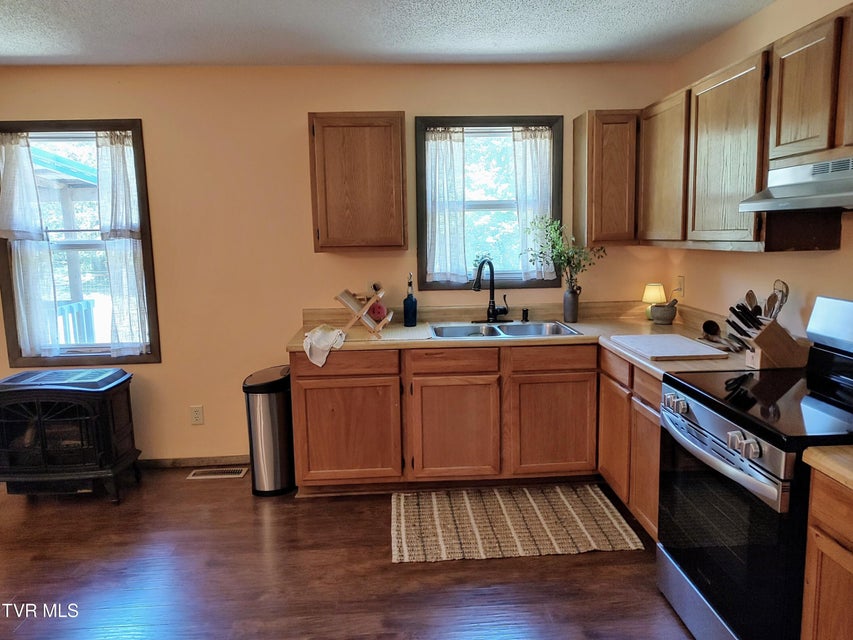 Photo #11: 3742 Beech Grove Road
