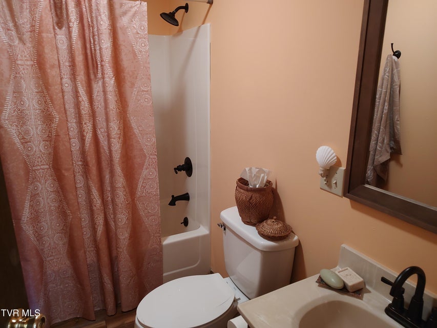 Photo #31: 3742 Beech Grove Road