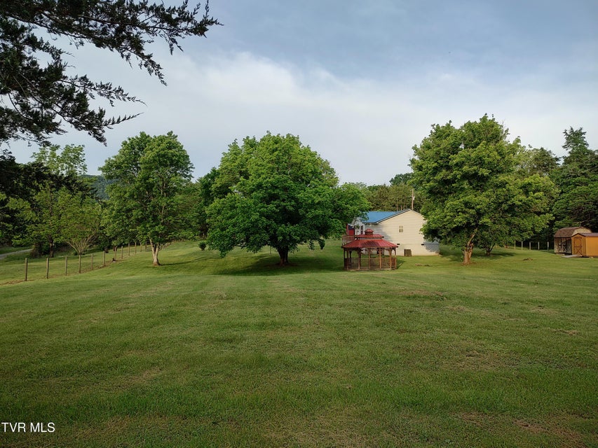 Photo #8: 3742 Beech Grove Road
