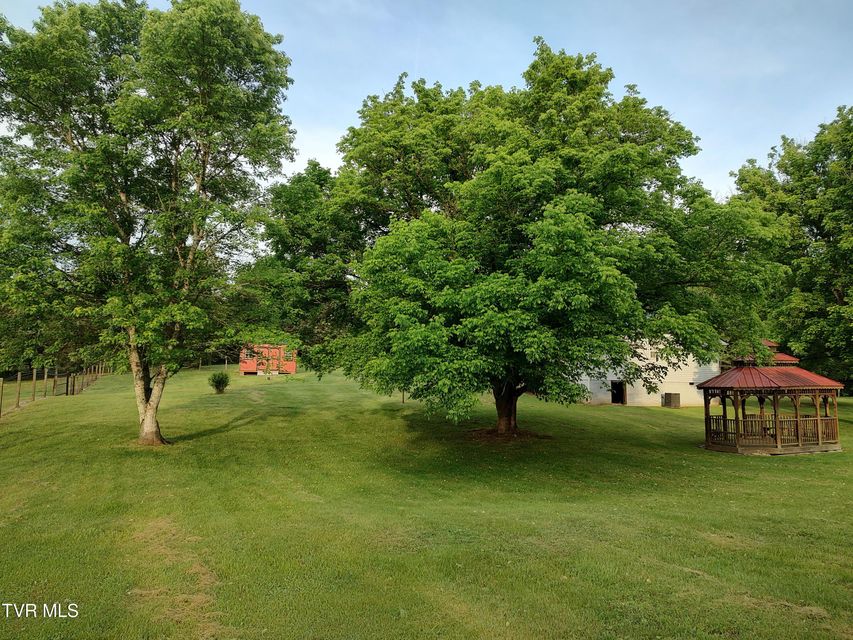 Photo #7: 3742 Beech Grove Road