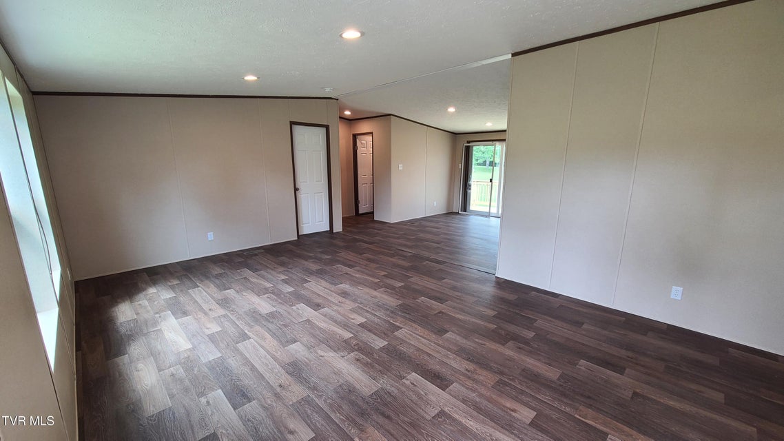 Photo #6: 760 Wisecarver Road
