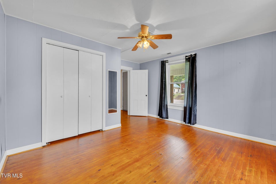 Photo #11: 382 Texas Avenue
