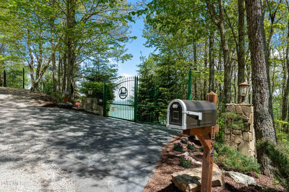 Photo #53: 1527 Stone Mountain Road